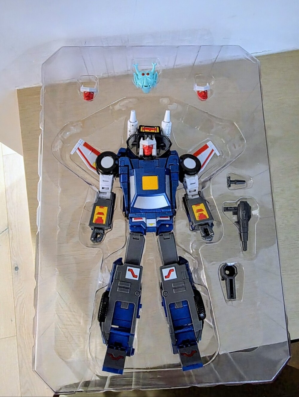 Star Toy ST-02 Tracker transformers masterpiece scale 3rd party Tracks